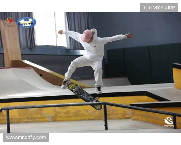 杭州滑板队与上海滑板队赛后复盘速度较量的精彩瞬间与战术分析